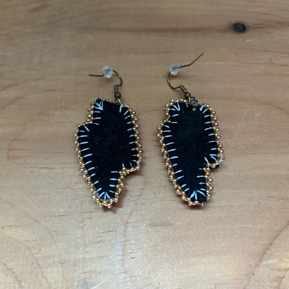 Handmade earrings - Picture 3 of 3